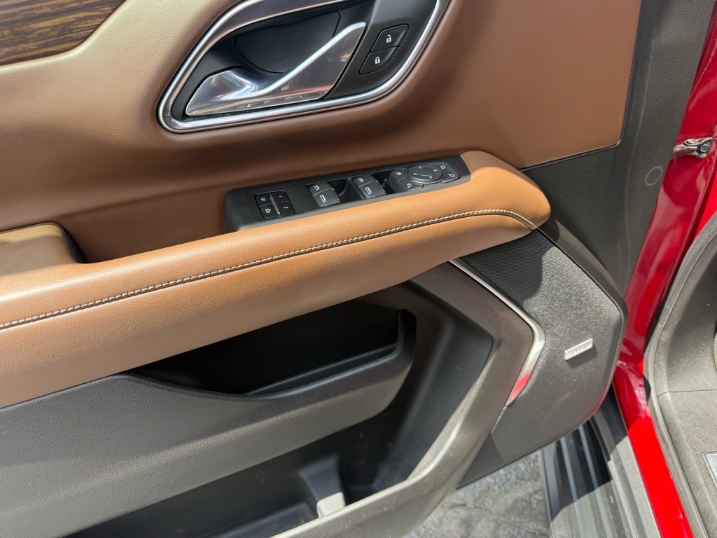 2023 Chevrolet Suburban High Country photo 20