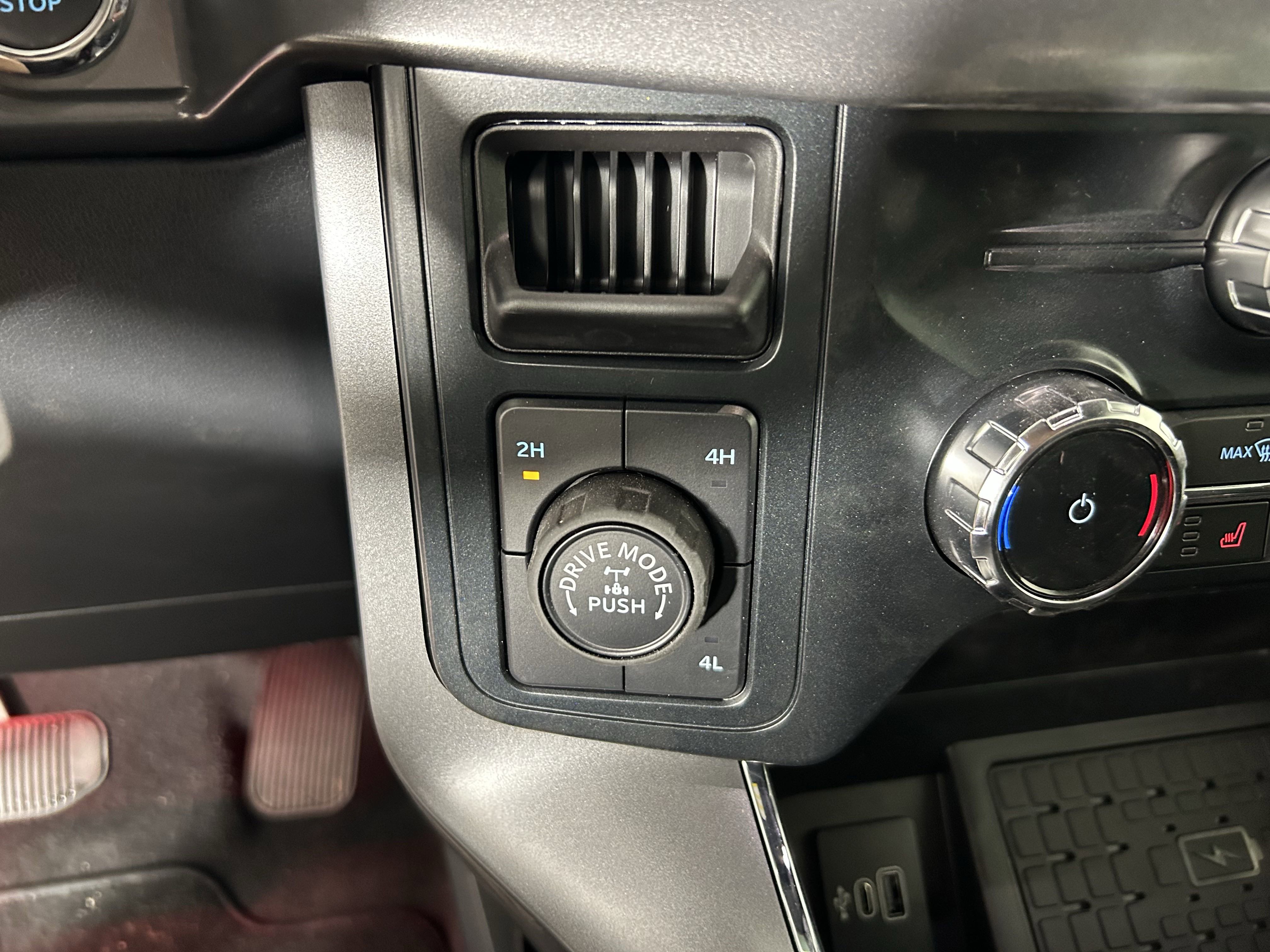2025 Ford F-150 XLT photo 22