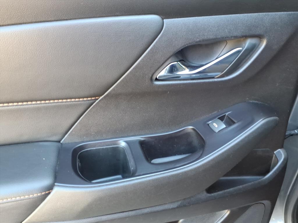 2019 Chevrolet Traverse LS photo 14