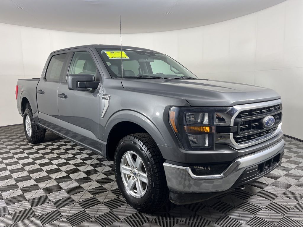 2023 Ford F-150 XLT photo 3