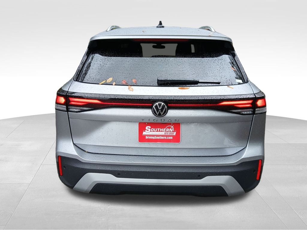 2026 Volkswagen Tiguan S photo 3