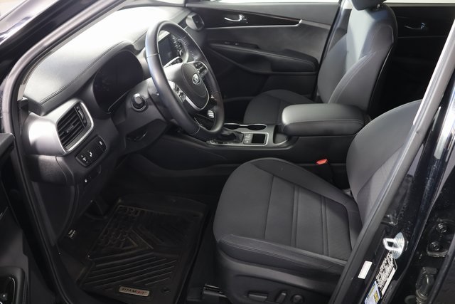 2020 Kia Sorento LX photo 11