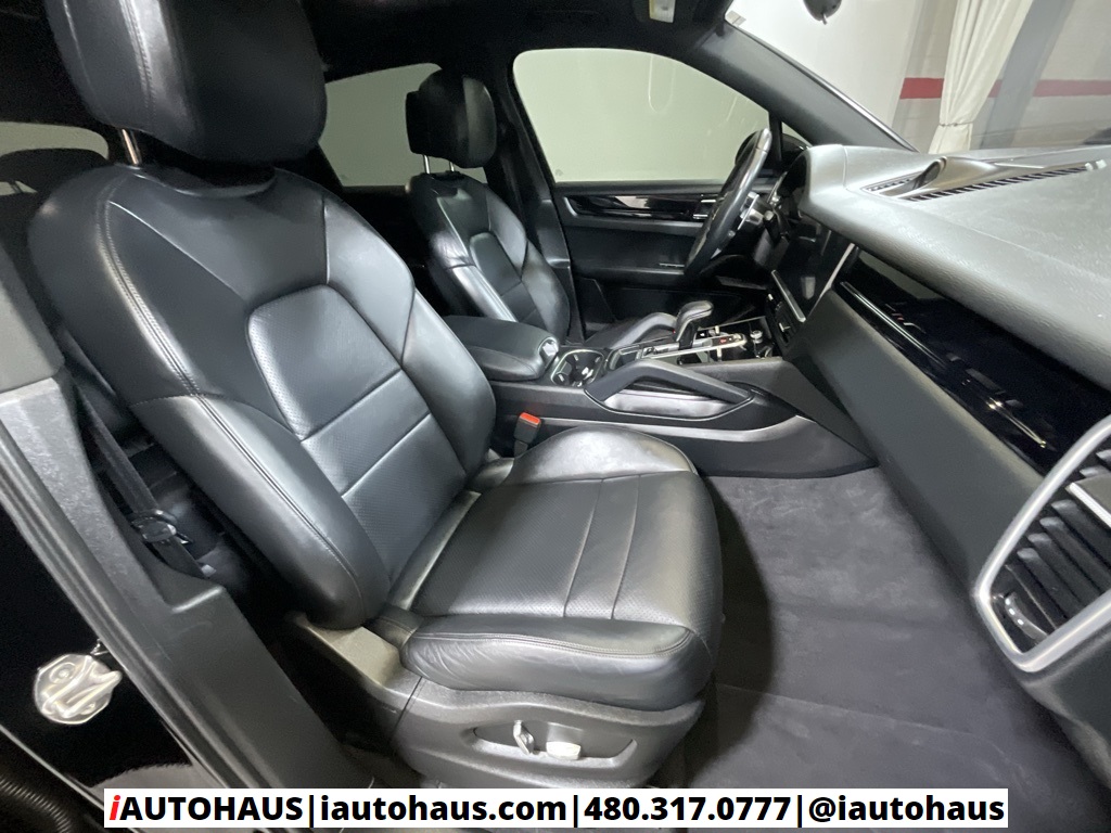 2019 Porsche Cayenne Base photo 15