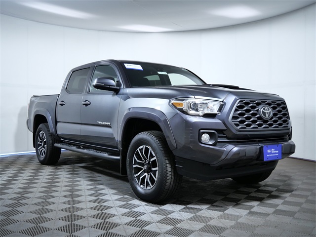 2020 Toyota Tacoma TRD Sport's photo