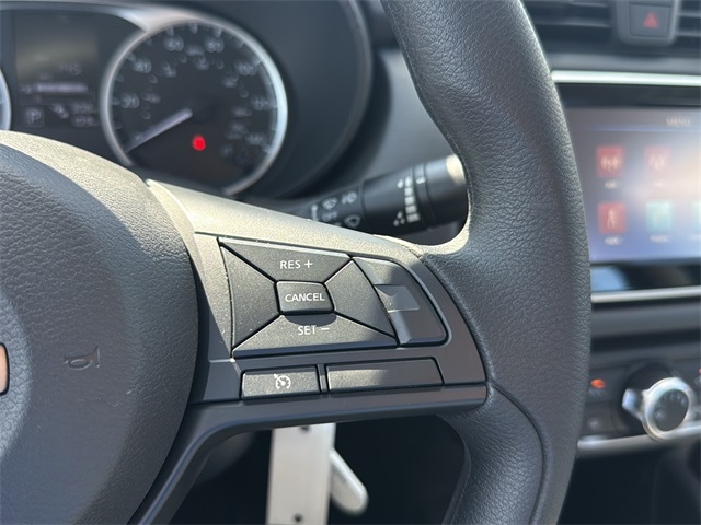 2025 Nissan Versa 1.6 S photo 17