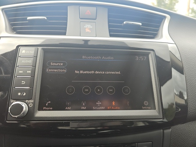 2019 Nissan Sentra SV photo 8