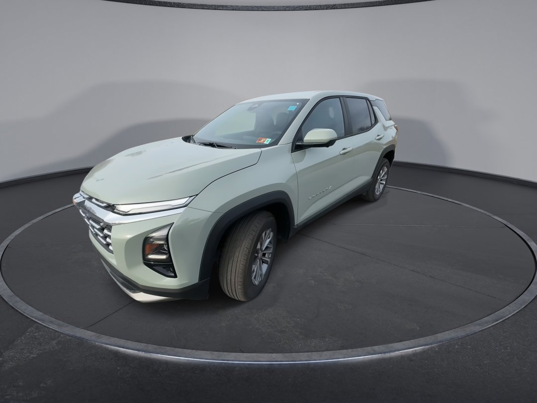 2026 Chevrolet Equinox LT photo 4