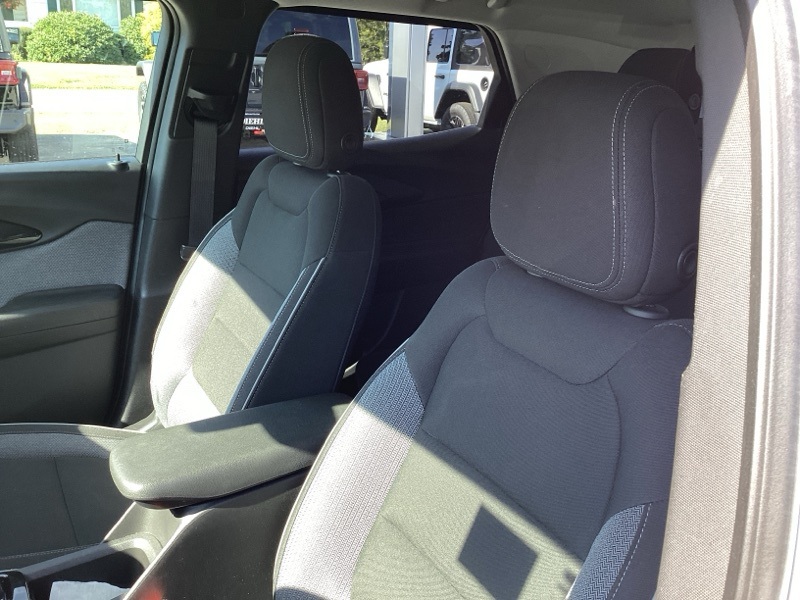 2023 Chevrolet Trailblazer LT photo 17