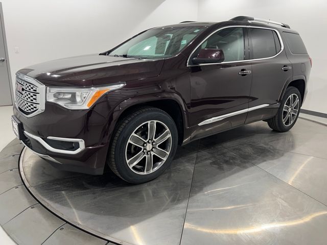 2018 GMC Acadia Denali's photo