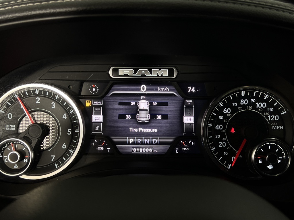 2024 Ram 1500 Laramie photo 11