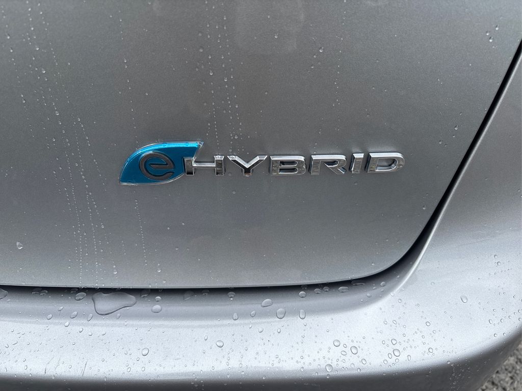 2021 Chrysler Pacifica Hybrid Limited photo 13