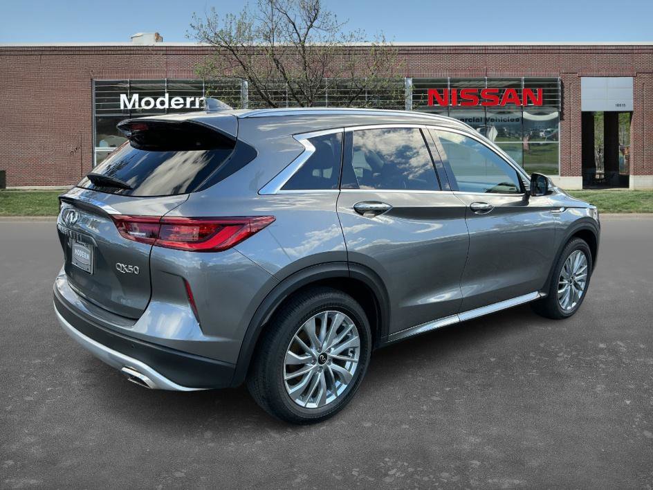 2024 Infiniti QX50 Luxe photo 4