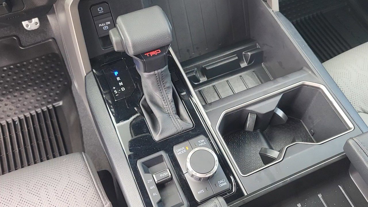2025 Toyota Tundra SR5 photo 16