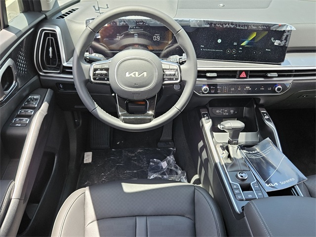 2025 Kia Sorento S photo 3