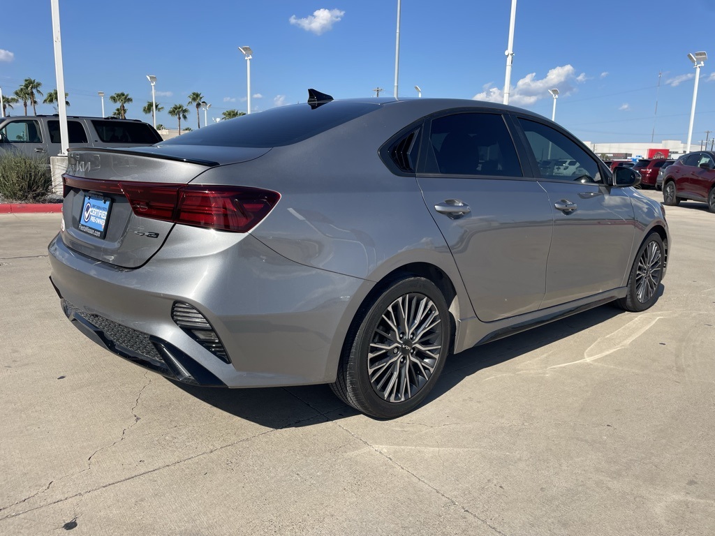 2023 Kia Forte GT-Line photo 4
