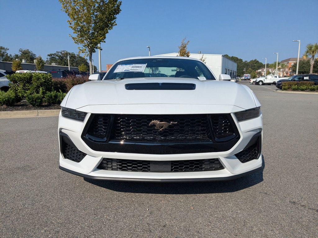 2025 Ford Mustang GT photo 9