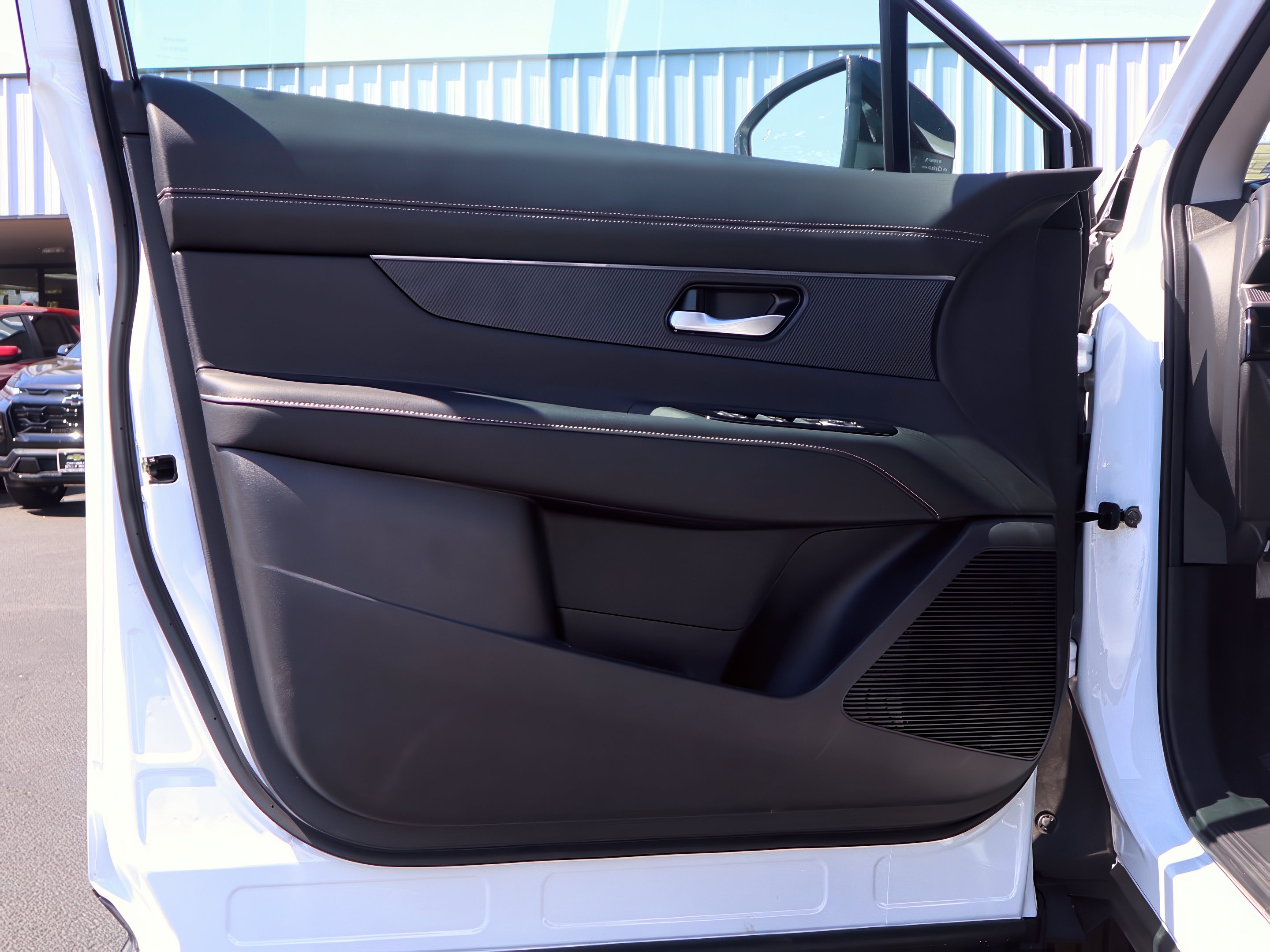 2025 Nissan Murano SV photo 9