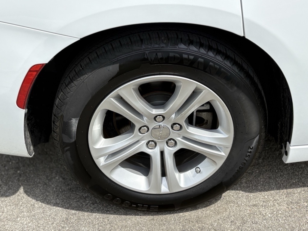 2023 Dodge Charger SXT photo 8