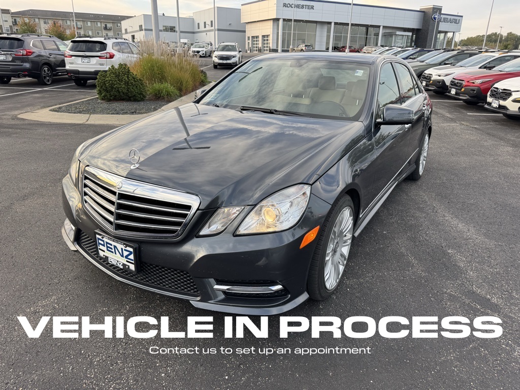 2013 Mercedes Benz E 350 4MATIC photo 4