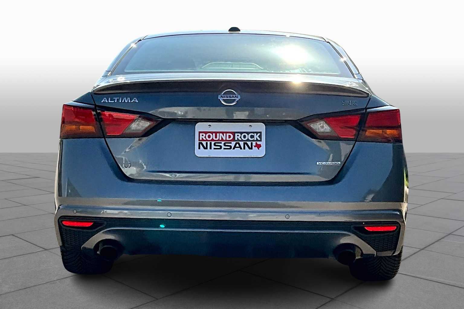 2020 Nissan Altima SR photo 4