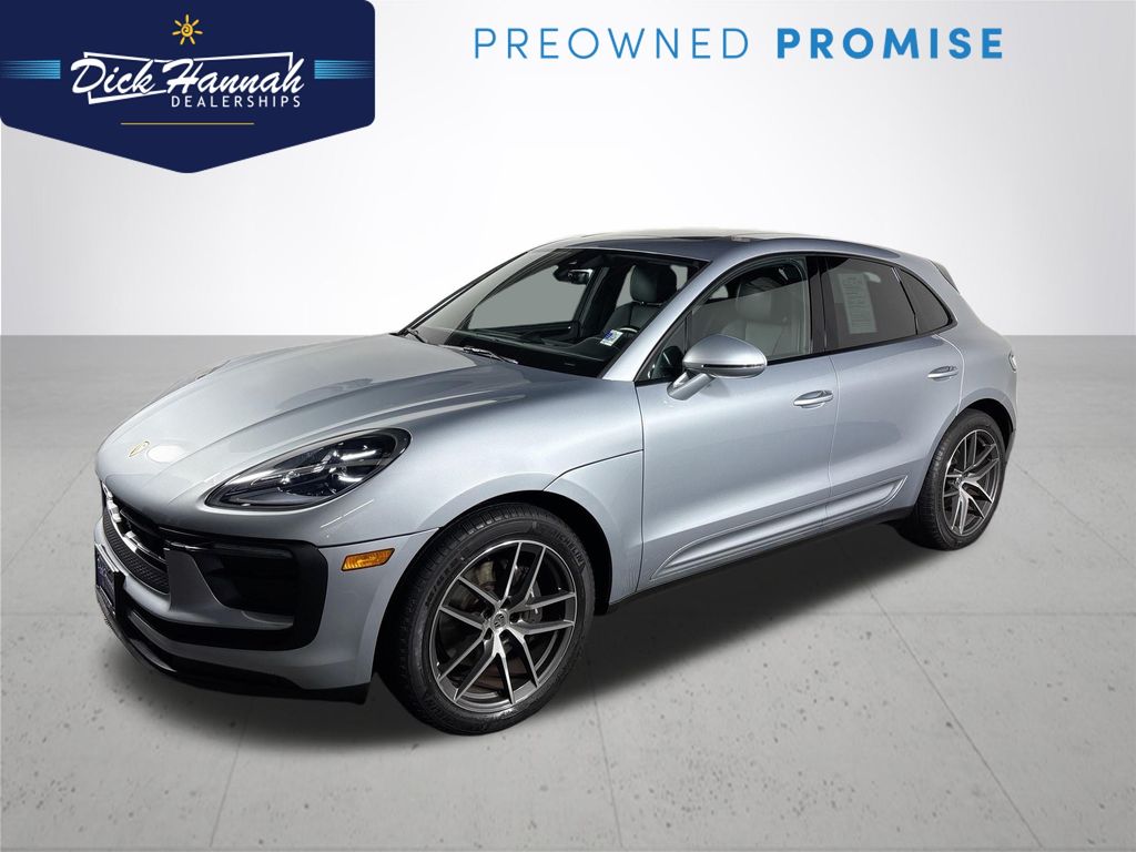 2023 Porsche Macan T
