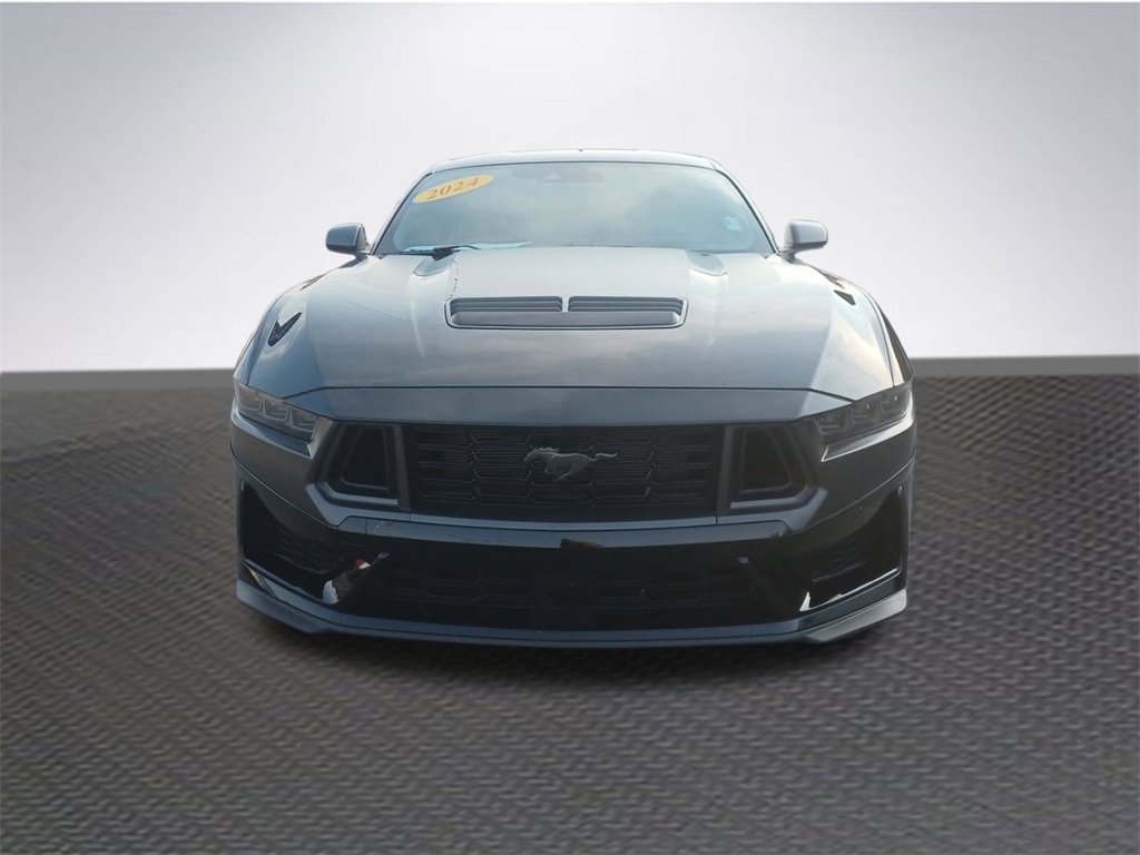 2024 Ford Mustang Dark Horse photo 3