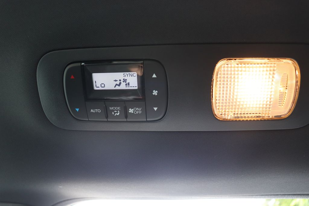2026 Honda Odyssey photo 15