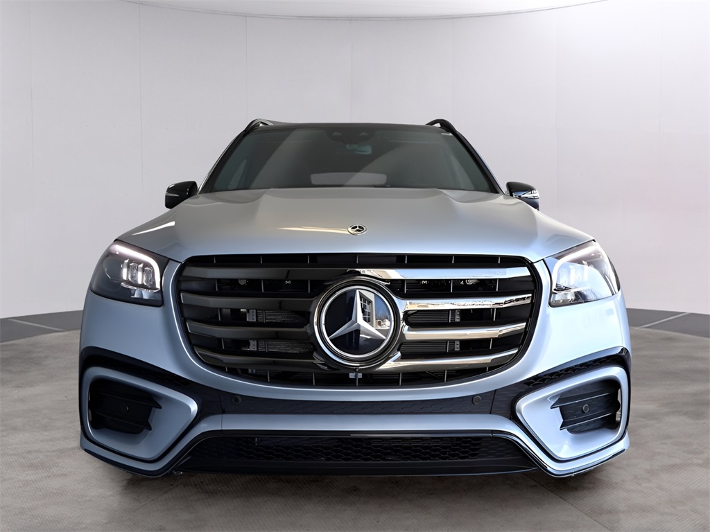 2025 Mercedes Benz GLS 450 4MATIC photo 2