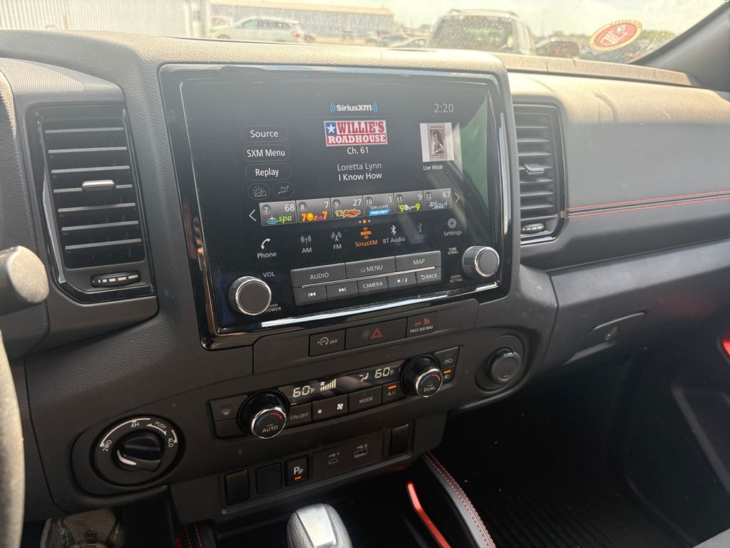 2023 Nissan Frontier PRO-4X photo 16
