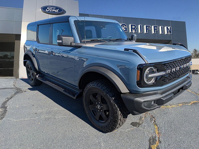 2025 Ford Bronco 4-Door Outer Banks's photo