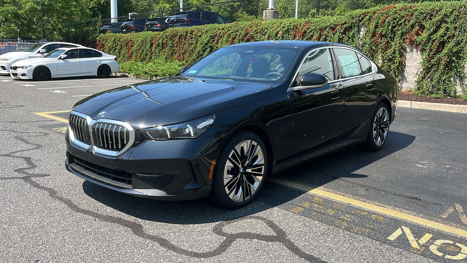 New 2026 Black Sapphire Metallic BMW 530i xDrive image 3