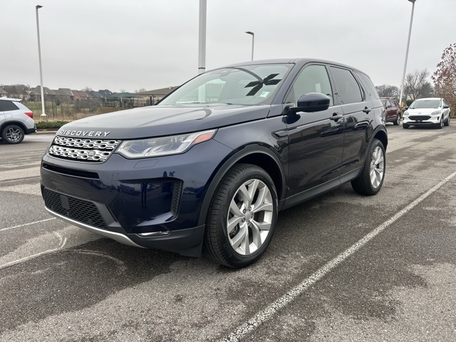 2023 Land Rover Discovery Sport SE's photo