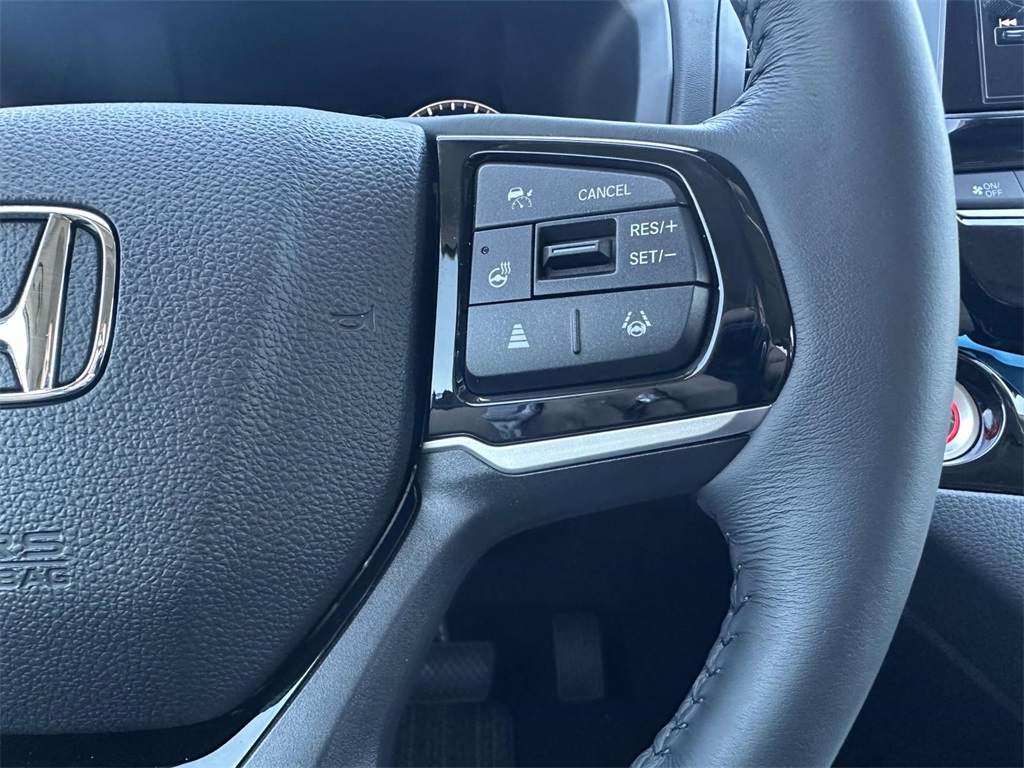2025 Honda Odyssey Elite photo 17