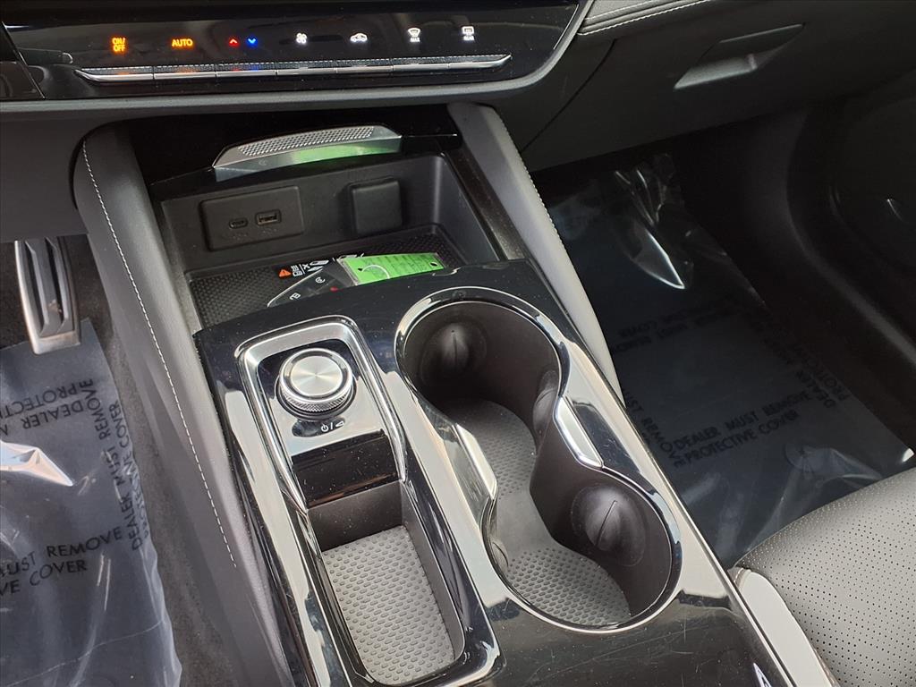 2025 Buick Envision Sport Touring photo 8