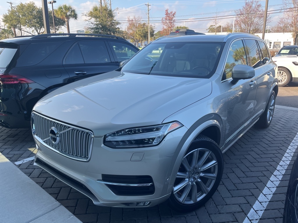2016 Volvo XC90 Inscription's photo