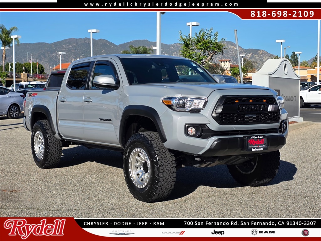 2021 Toyota Tacoma TRD Off Road's photo