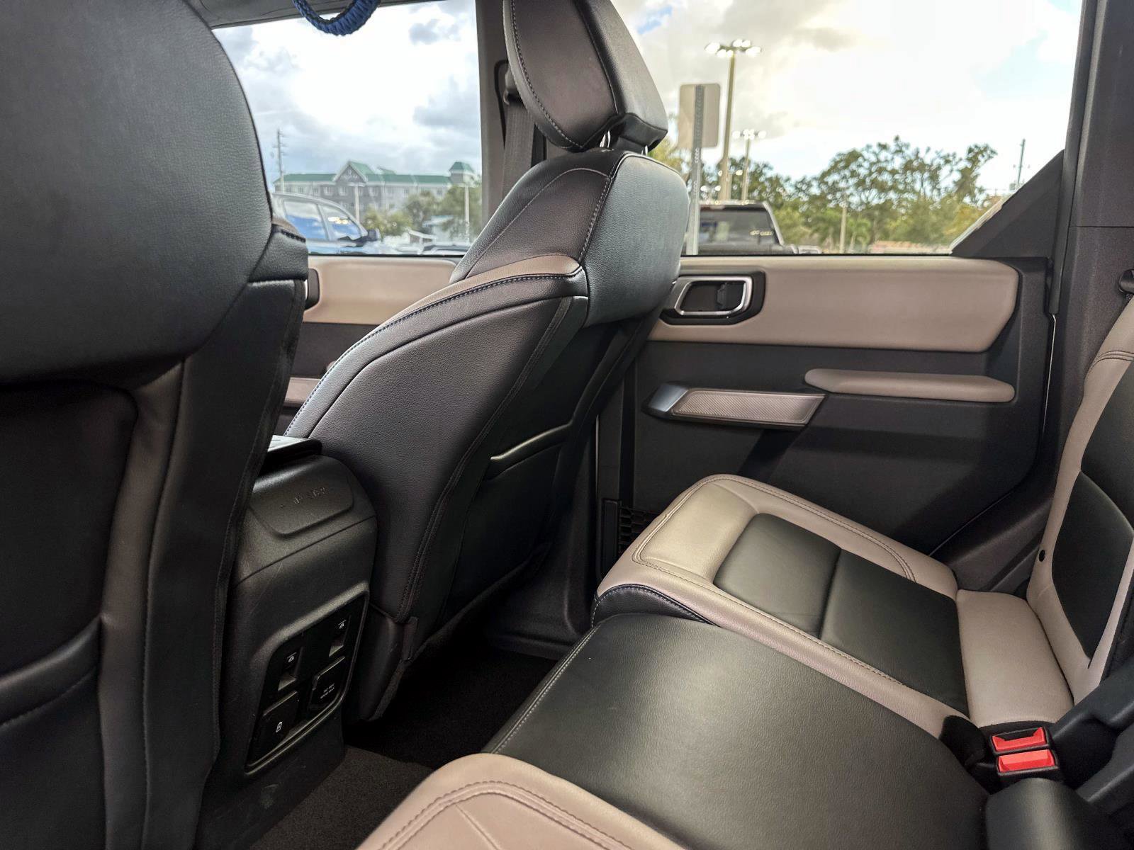 2022 Ford Bronco Wildtrak photo 13