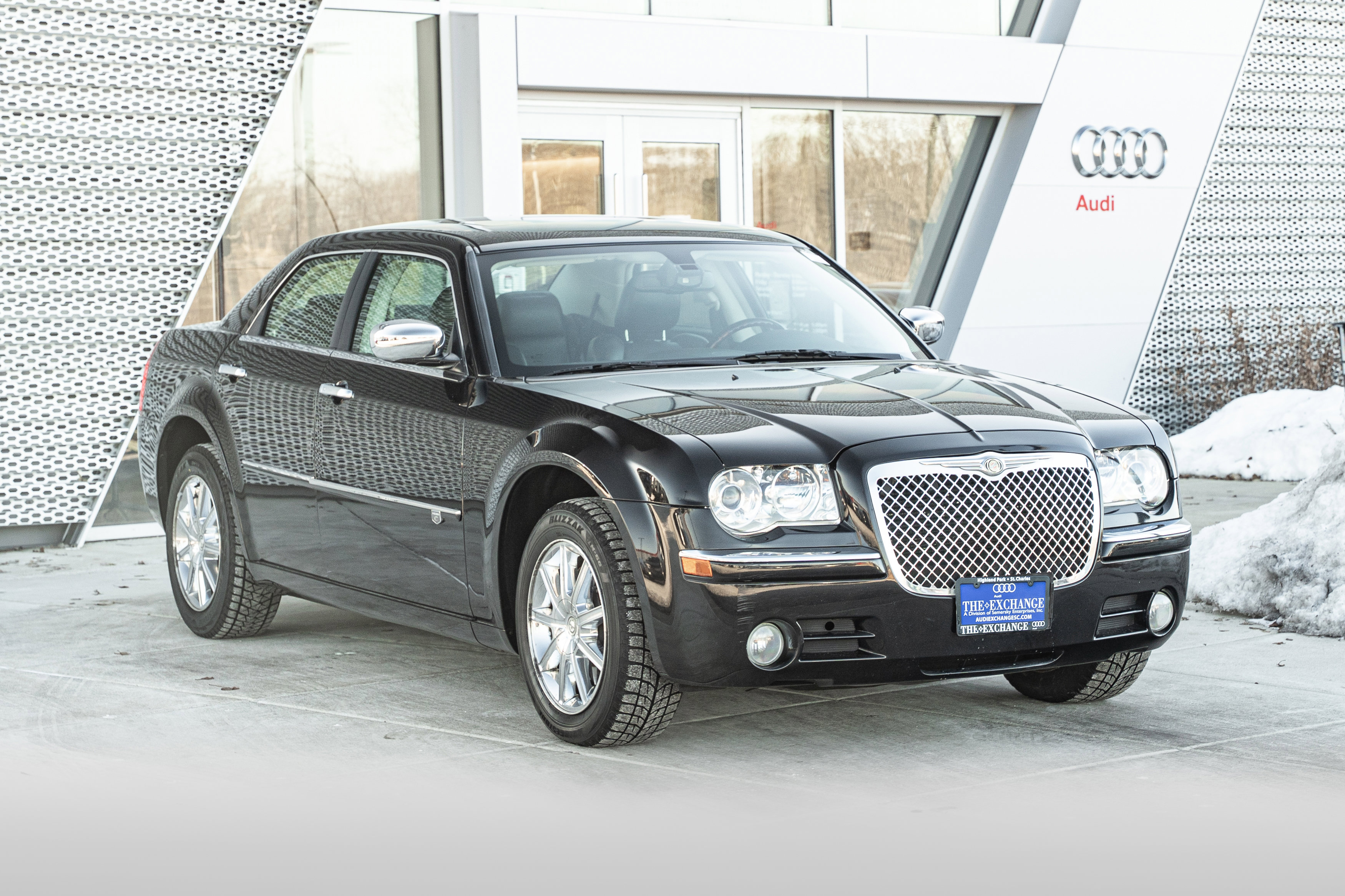 Used 2010 Chrysler 300 C with VIN 2C3CK6CT4AH331150 for sale in St. Charles, IL