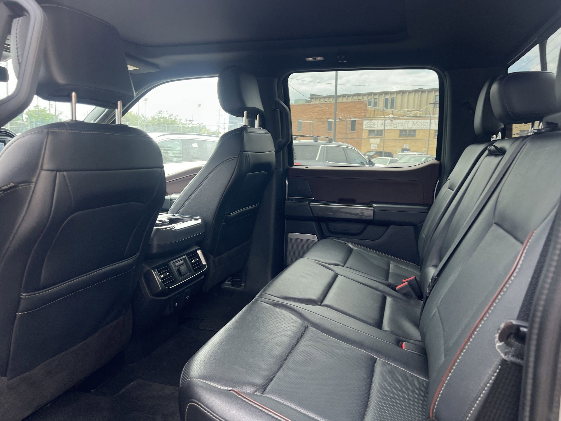 2023 Ford F-150 Lariat photo 10