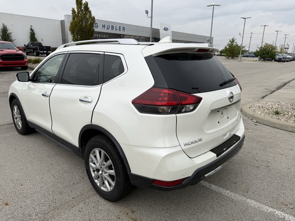 2020 Nissan Rogue SV photo 7