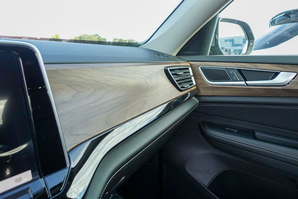 2026 Volkswagen Atlas SE Technology photo 25