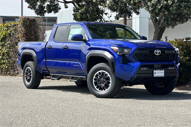 2025 Toyota Tacoma TRD Off-Road 4x4 Double Cab photo 2