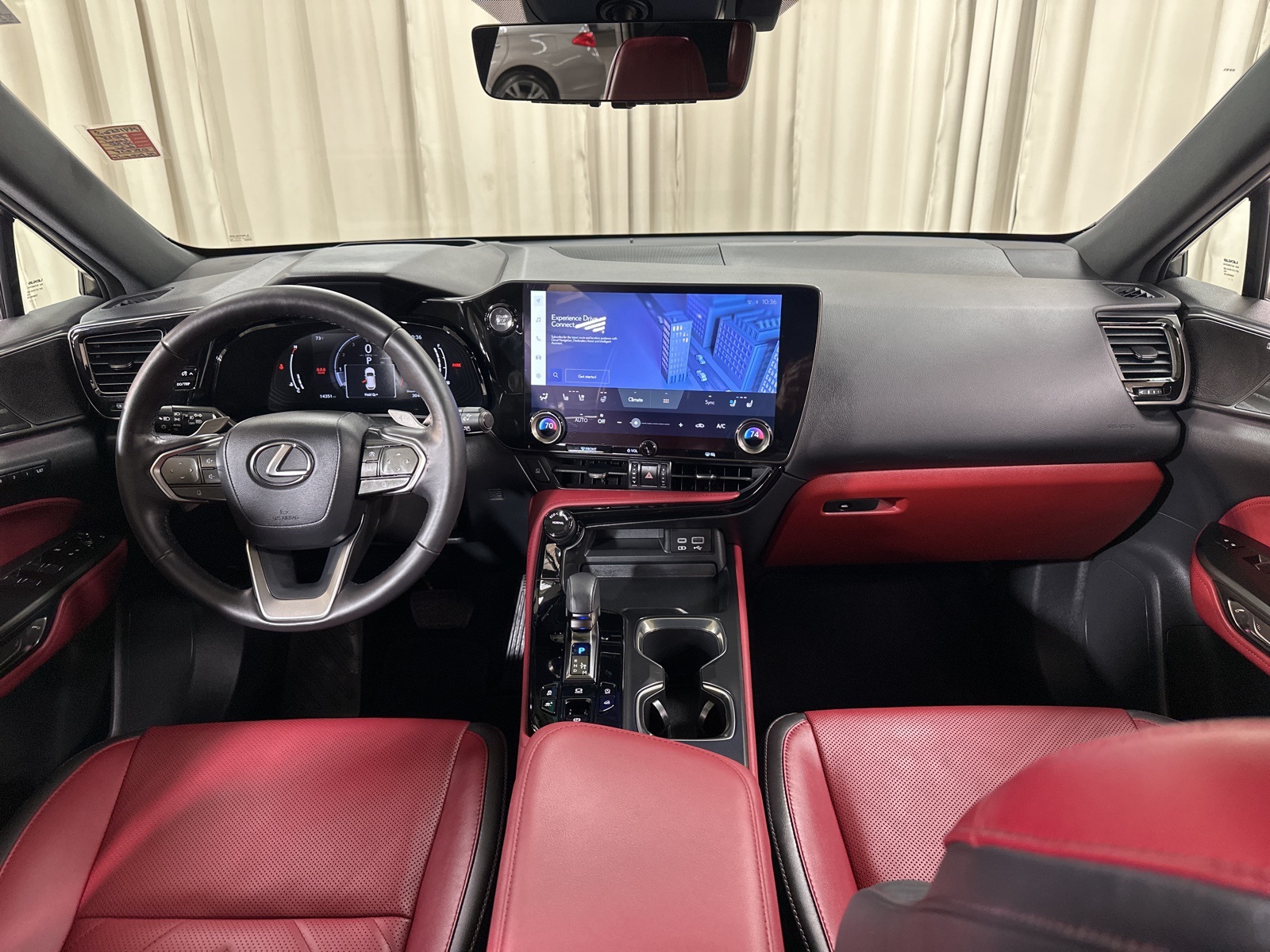 2024 Lexus NX 350 Luxury photo 3