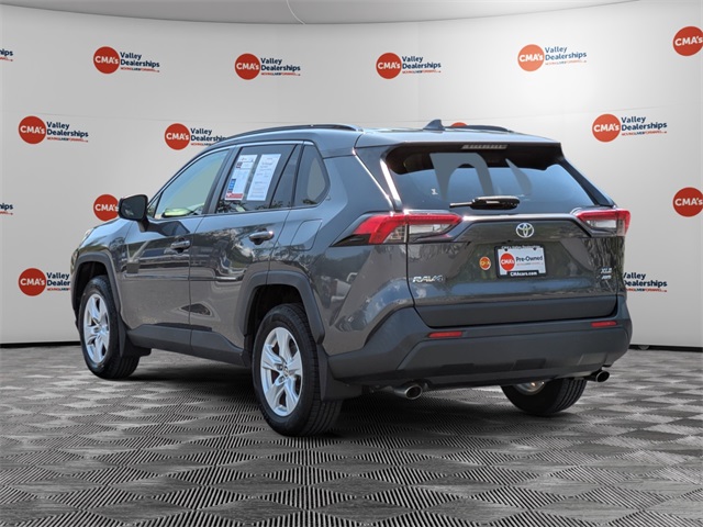 2020 Toyota RAV4 XLE photo 7