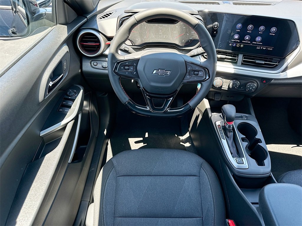 2025 Chevrolet Trax photo 15