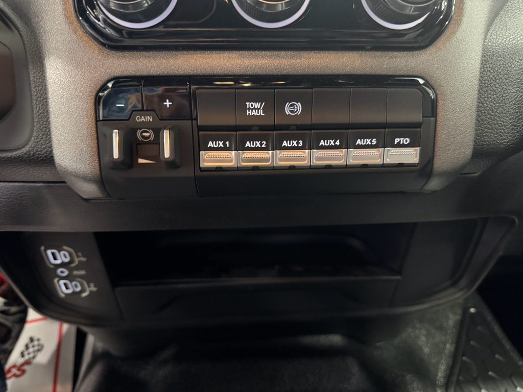 2025 Ram 4500 Tradesman photo 33