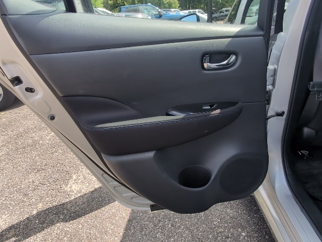2019 Nissan Leaf SV Plus photo 35