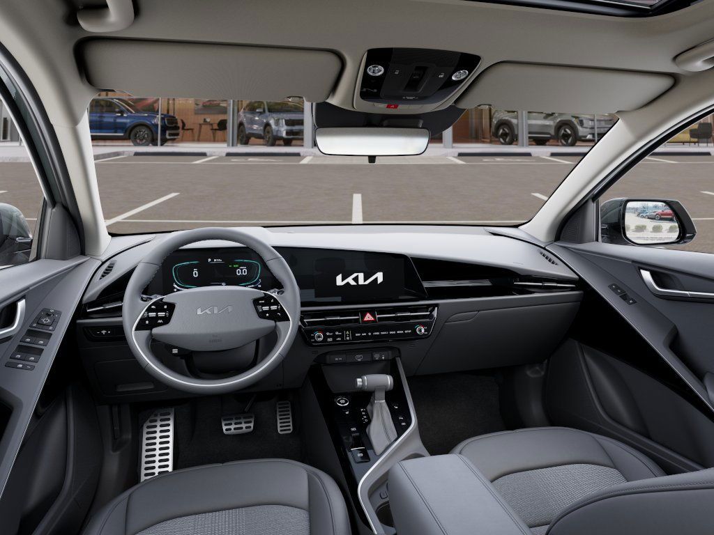 2025 Kia Niro EX Touring photo 12