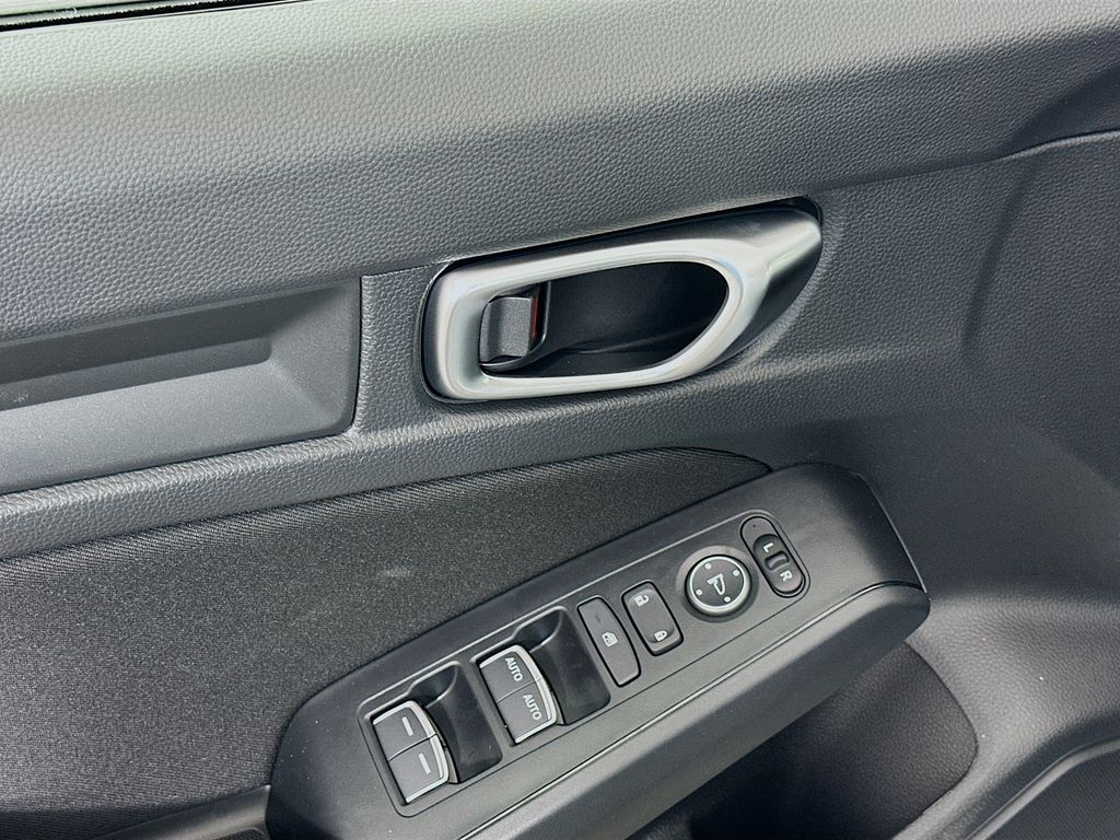 2026 Honda Civic Hatchback Sport photo 17
