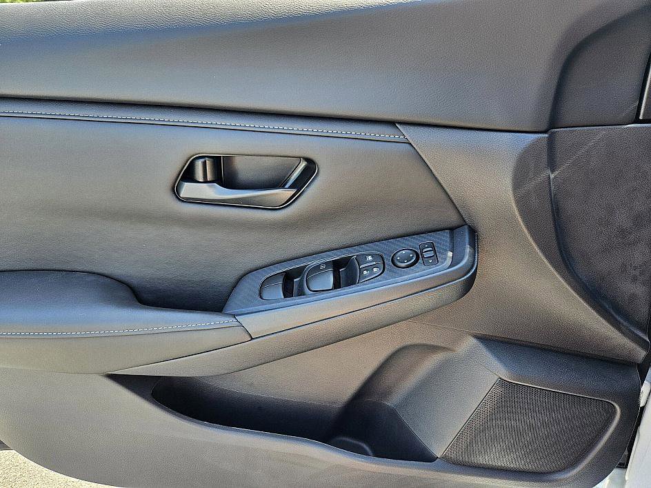 2025 Nissan Sentra S photo 26
